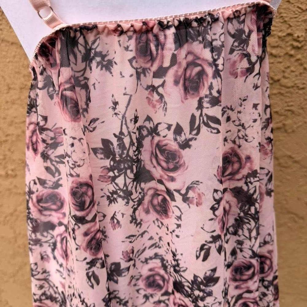 Pink floral babydoll dress/ top with bow detail and lace - Picture 7 of 8